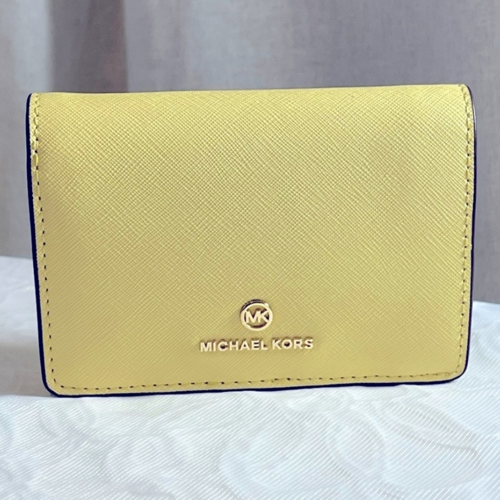 SOLD!!! Michael Kors Jet Set Slim Wallet